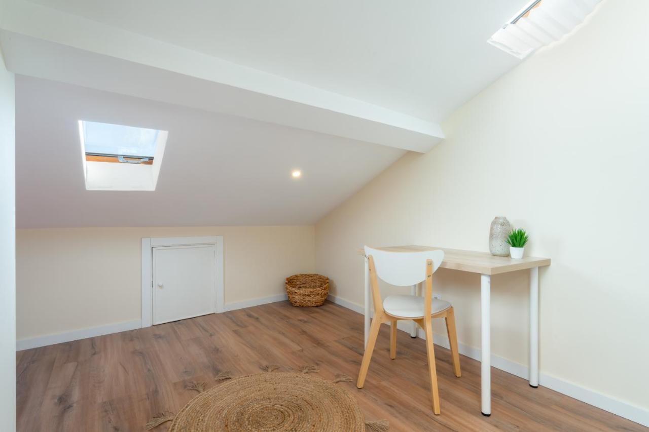 Host Wise - Fantastic Contemporary Flat W Balcony Apartamento Porto Exterior foto