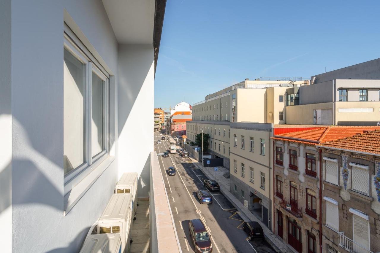 Host Wise - Fantastic Contemporary Flat W Balcony Apartamento Porto Exterior foto