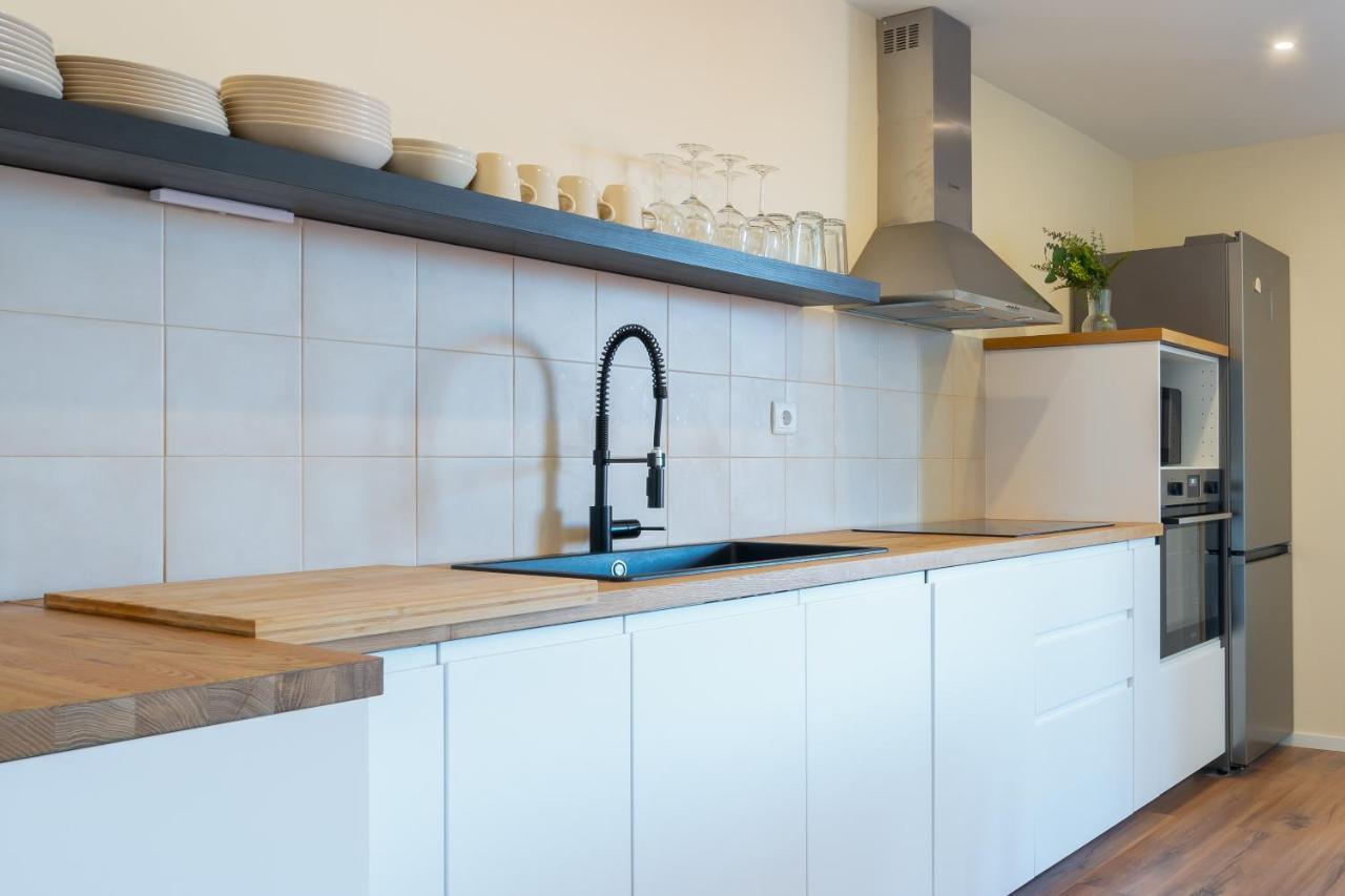 Host Wise - Fantastic Contemporary Flat W Balcony Apartamento Porto Exterior foto